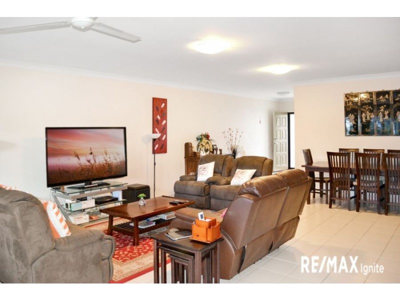 7/7 GREENWAY CIRCUIT, Mount Ommaney QLD 4074