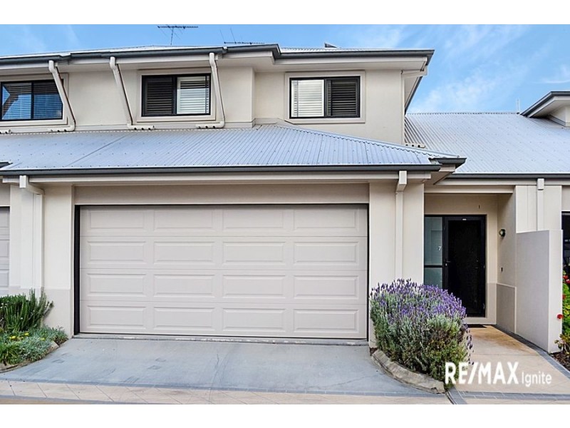7/7 GREENWAY CIRCUIT, Mount Ommaney QLD 4074