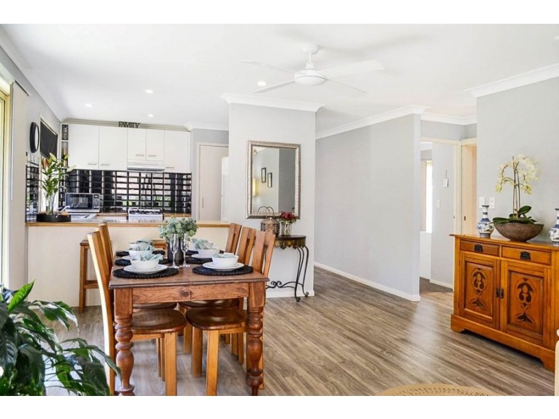 5 WARBURTON CLOSE, Forest Lake QLD 4078