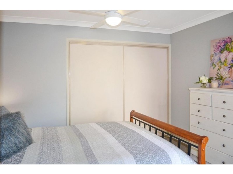 5 WARBURTON CLOSE, Forest Lake QLD 4078