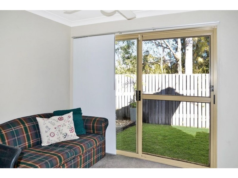 5 WARBURTON CLOSE, Forest Lake QLD 4078