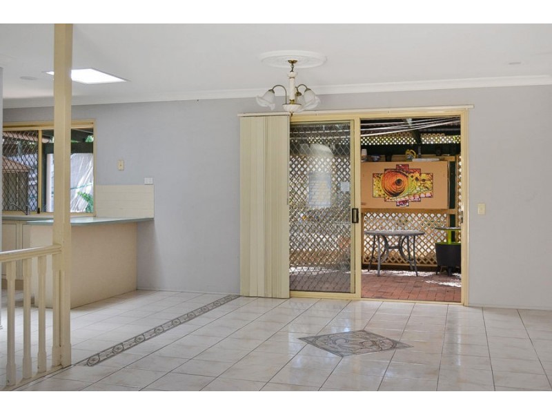 62 Flinders Cres, Forest Lake QLD 4078