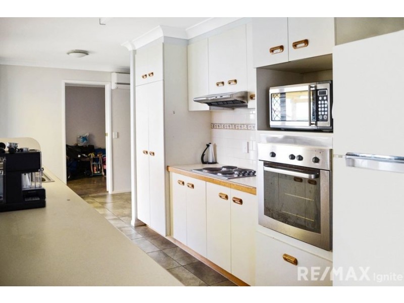 90 Aspinall Street, Leichhardt QLD 4305