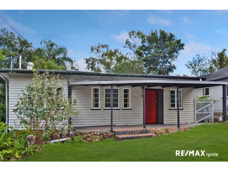 33 Newcomen Street, Indooroopilly QLD 4068