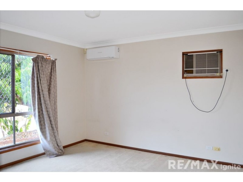 2 Cheviot Place, Sinnamon Park QLD 4073