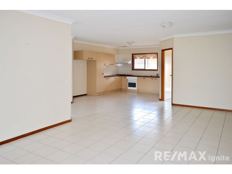 2 Cheviot Place, Sinnamon Park QLD 4073