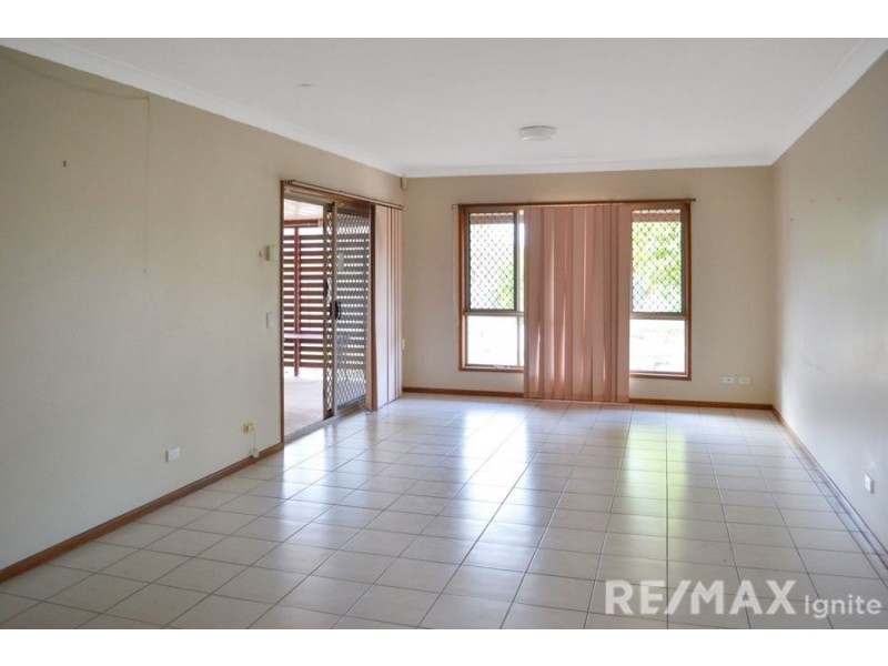 2 Cheviot Place, Sinnamon Park QLD 4073