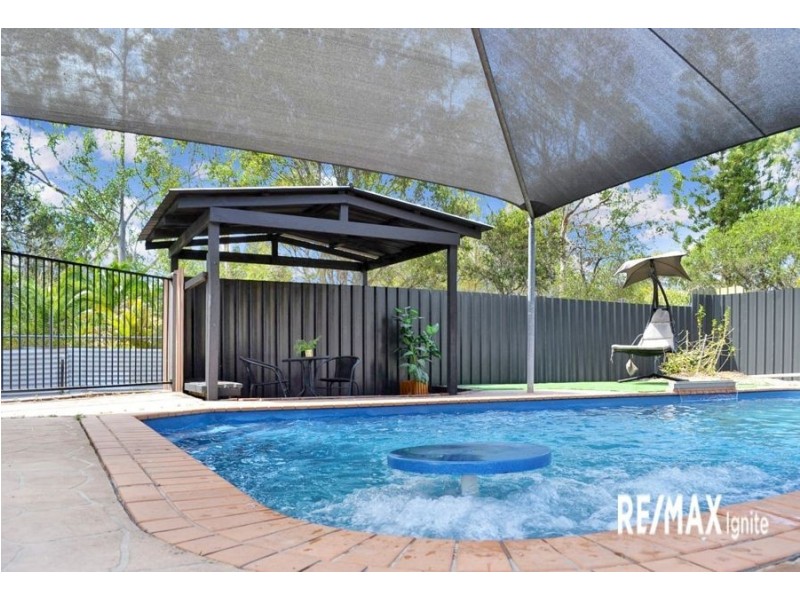 98 Dampier Street, Barellan Point QLD 4306