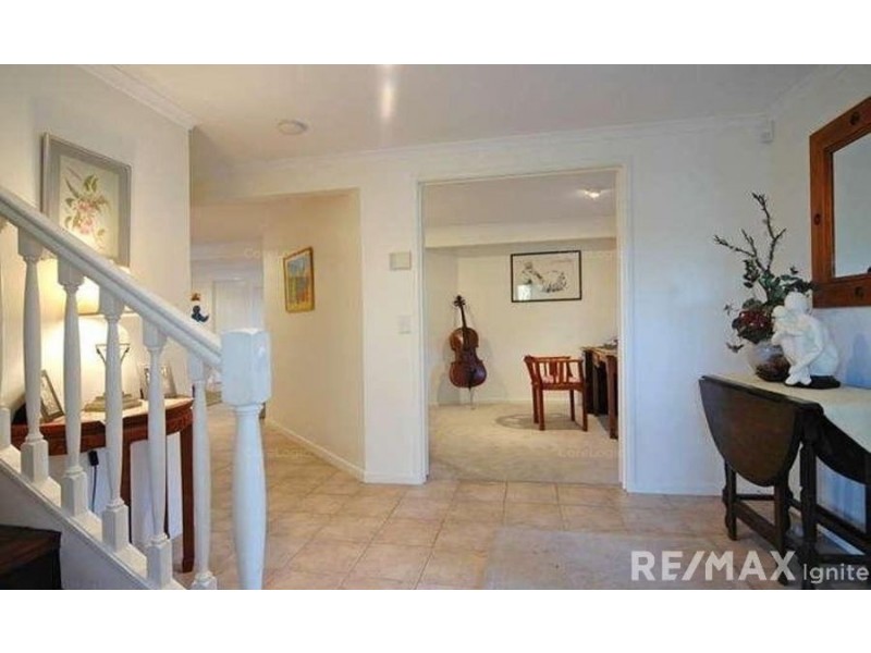 10 Mandalay Street, Fig Tree Pocket QLD 4069