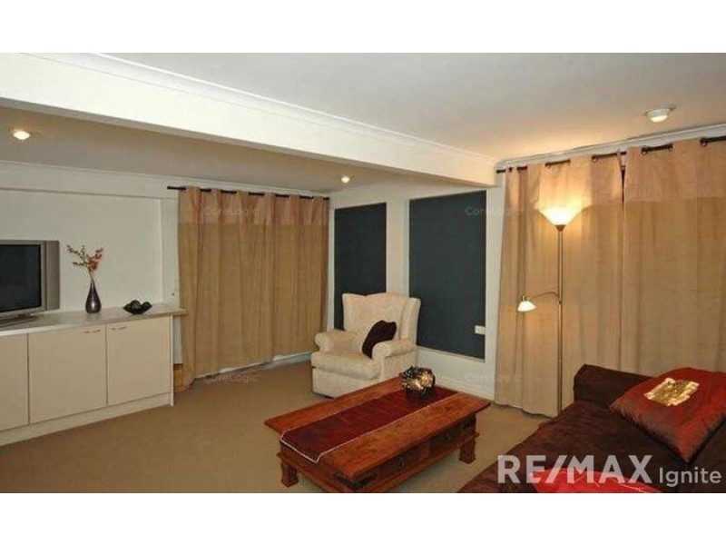 10 Mandalay Street, Fig Tree Pocket QLD 4069