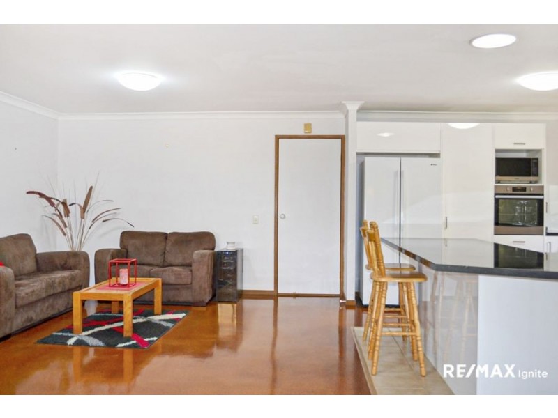 27 Tabor Street, Westlake QLD 4074