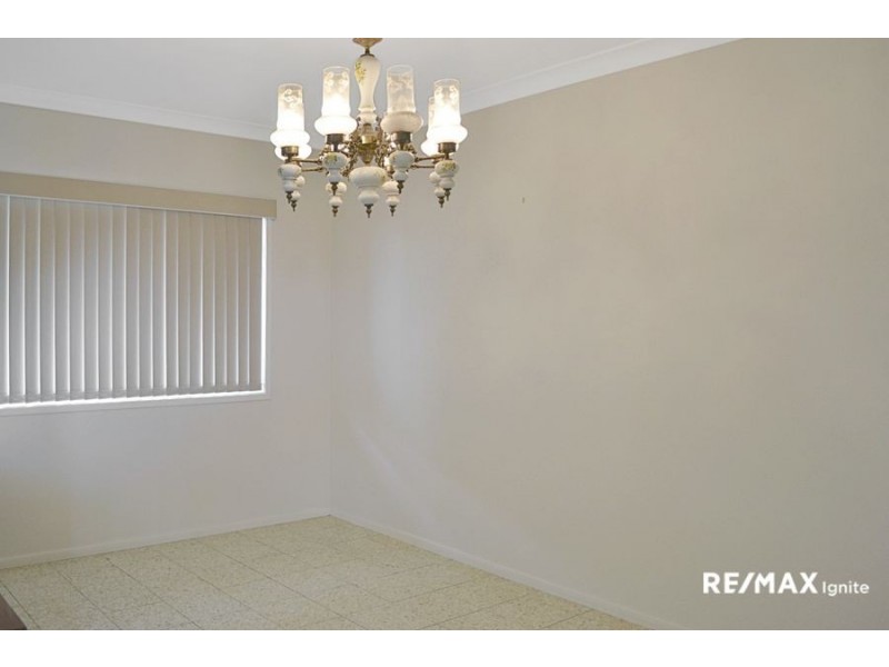 866 Oxley Road, Oxley QLD 4075