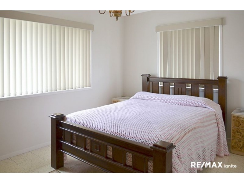 866 Oxley Road, Oxley QLD 4075