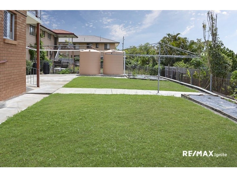 866 Oxley Road, Oxley QLD 4075