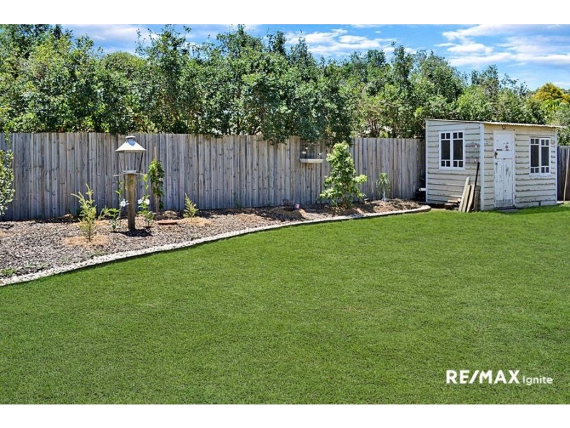 50 College Road, Karana Downs QLD 4306