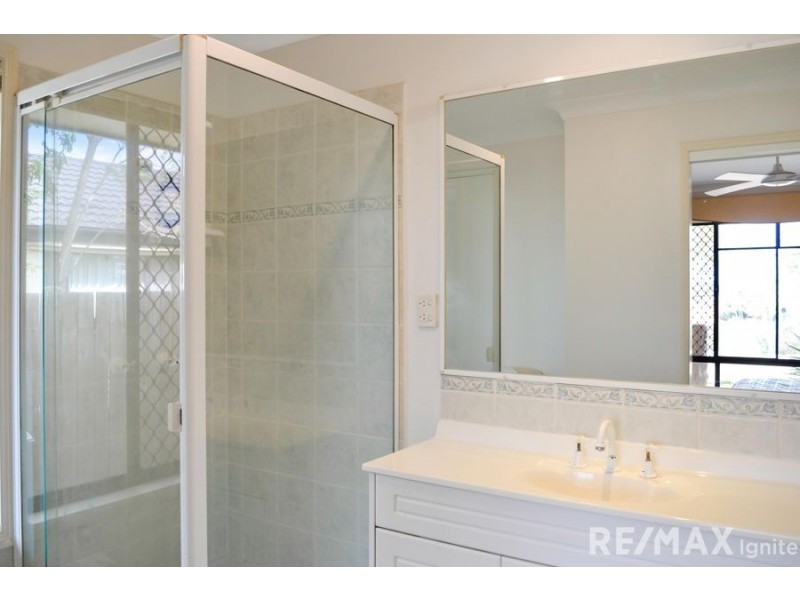 7 Malia St, Sinnamon Park QLD 4073