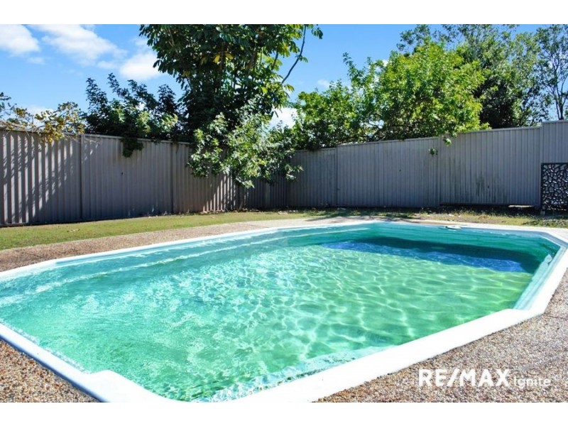 71 Tanglewood Street, Middle Park QLD 4074