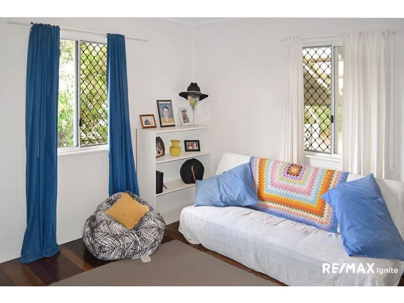 38 Robertson Road, Eastern Heights QLD 4305