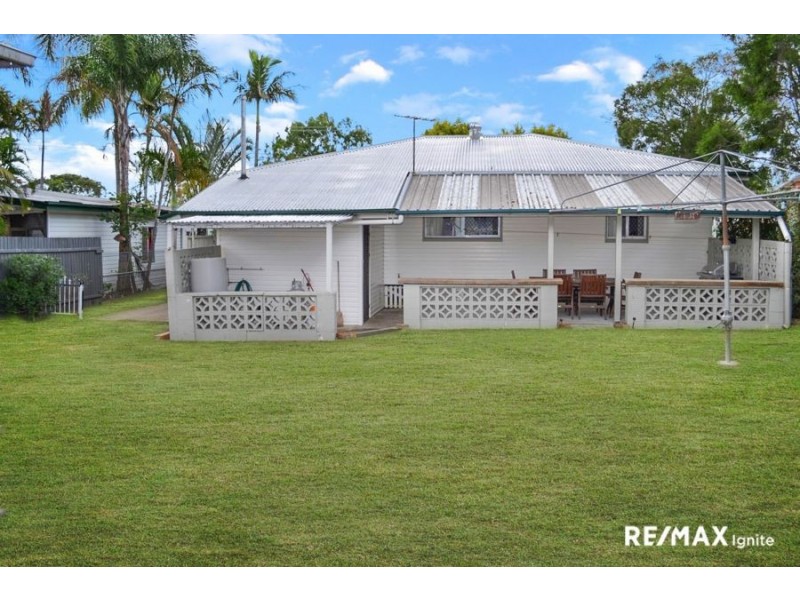 38 Robertson Road, Eastern Heights QLD 4305