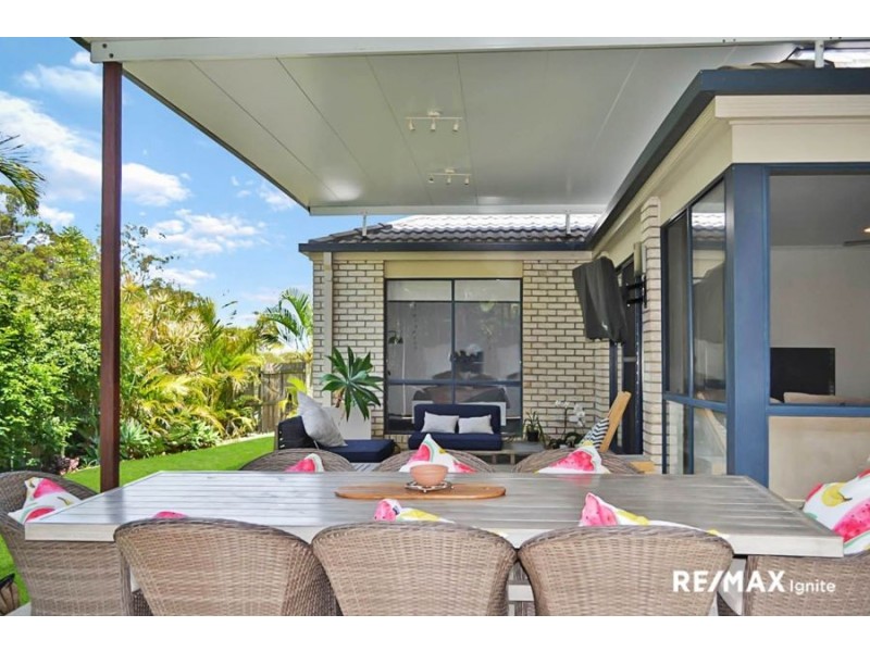 24 Stanaway Place, Bellbowrie QLD 4070