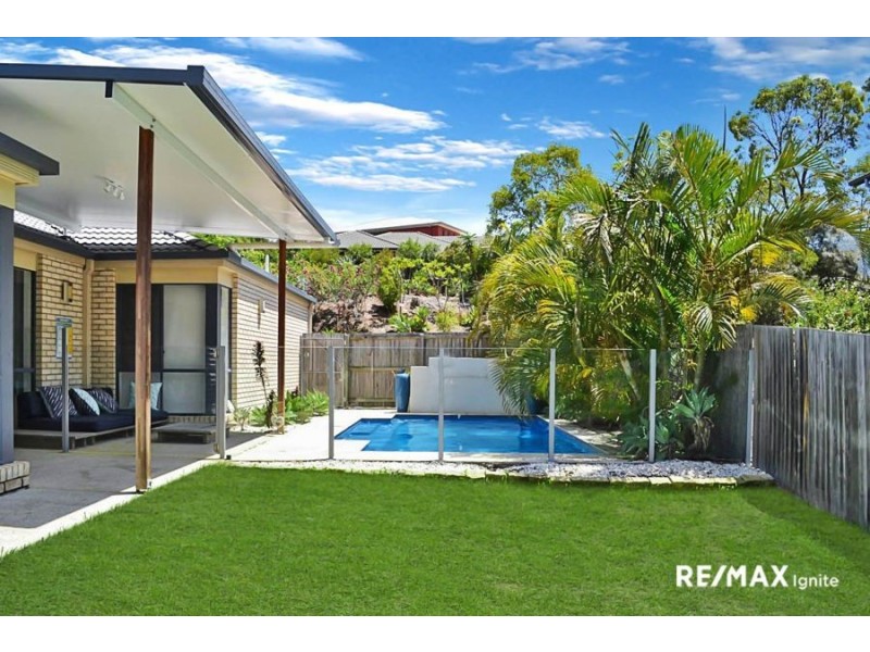 24 Stanaway Place, Bellbowrie QLD 4070