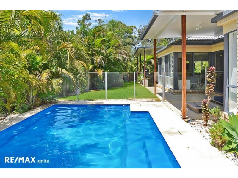 24 Stanaway Place, Bellbowrie QLD 4070