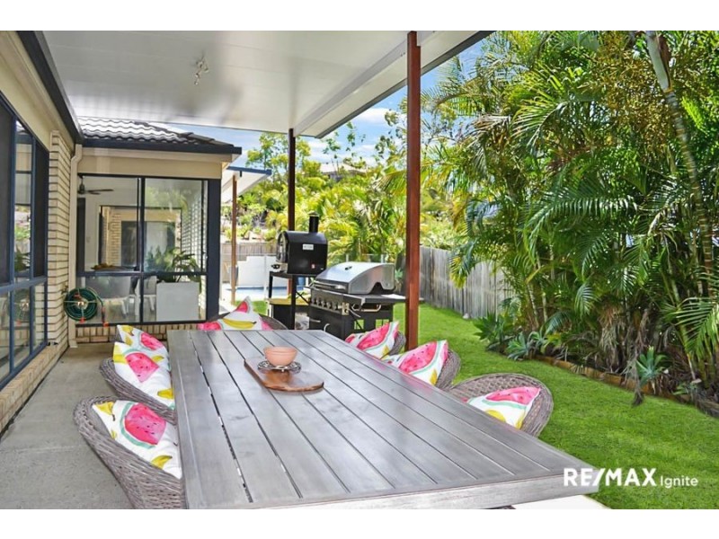 24 Stanaway Place, Bellbowrie QLD 4070