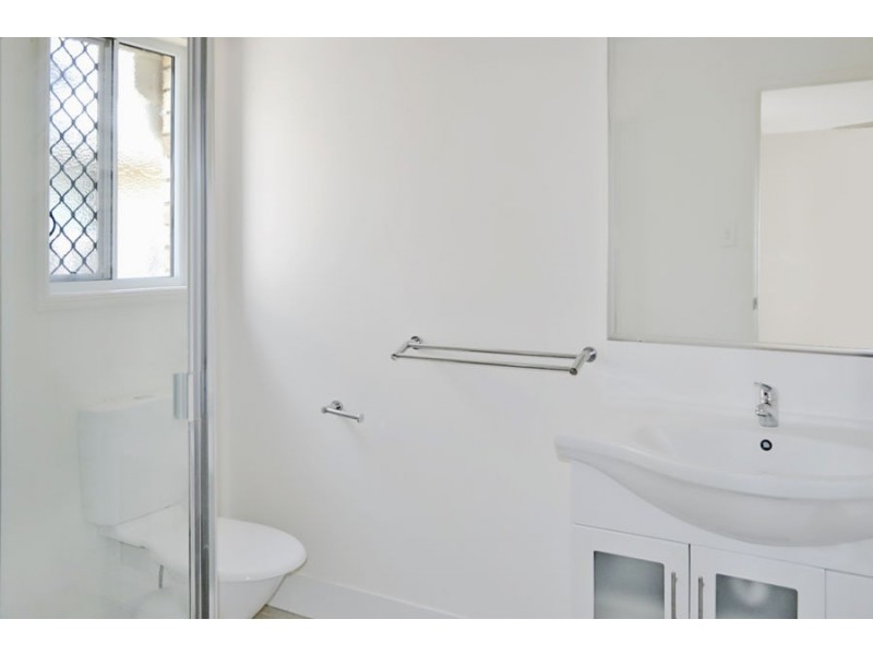 35 HUNTLEY CRESCENT, Redbank Plains QLD 4301