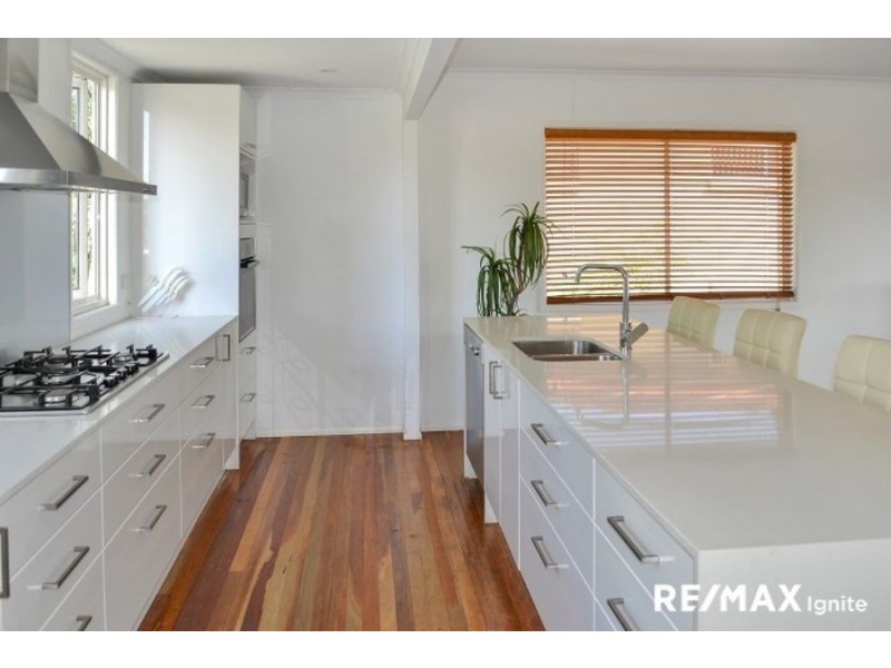 34 Spinnaker Street, Jamboree Heights QLD 4074