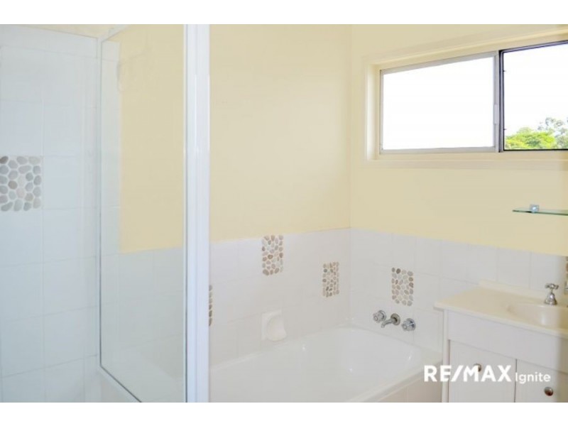 34 Spinnaker Street, Jamboree Heights QLD 4074