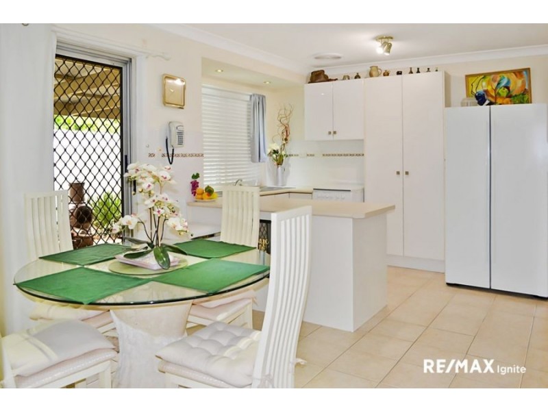 39 PALUNA STREET, Riverhills QLD 4074