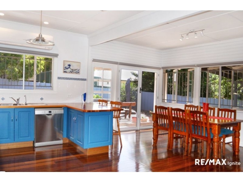 8 EDWARDS STREET, Eastern Heights QLD 4305