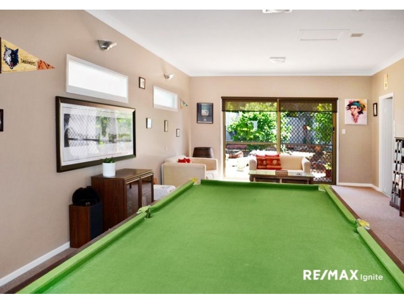 8 EDWARDS STREET, Eastern Heights QLD 4305