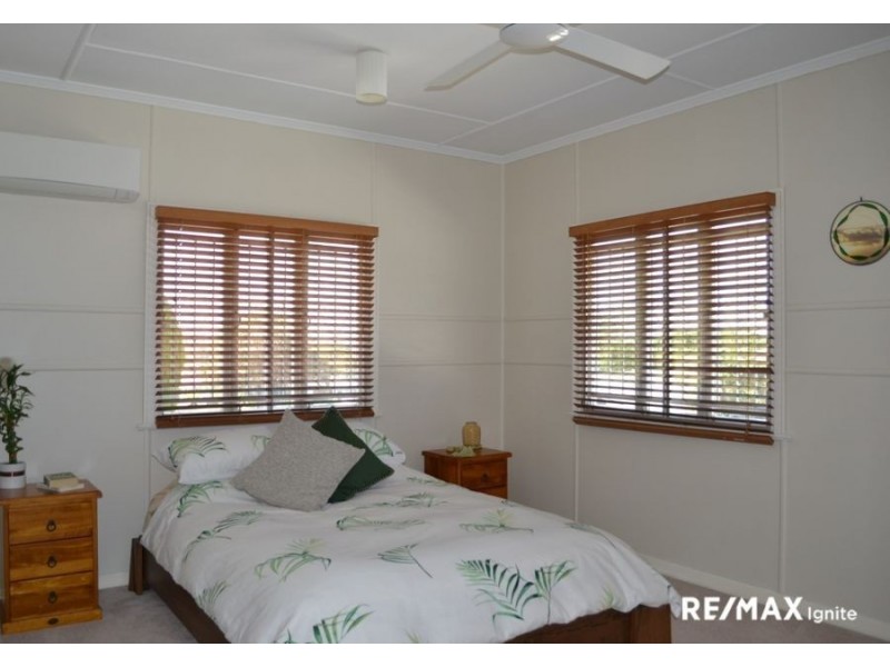 8 EDWARDS STREET, Eastern Heights QLD 4305