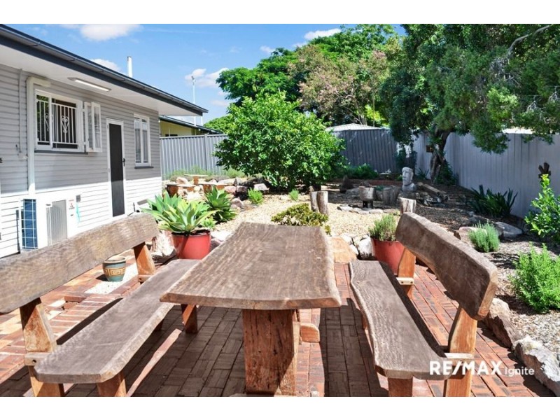 8 EDWARDS STREET, Eastern Heights QLD 4305