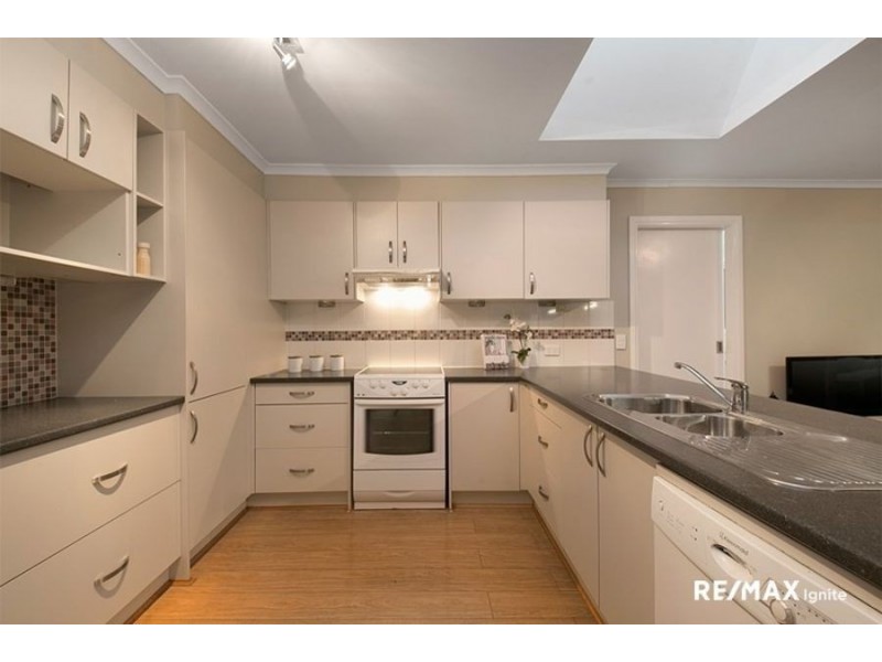 4 PROSSER STREET, Riverhills QLD 4074