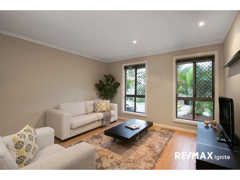 4 PROSSER STREET, Riverhills QLD 4074