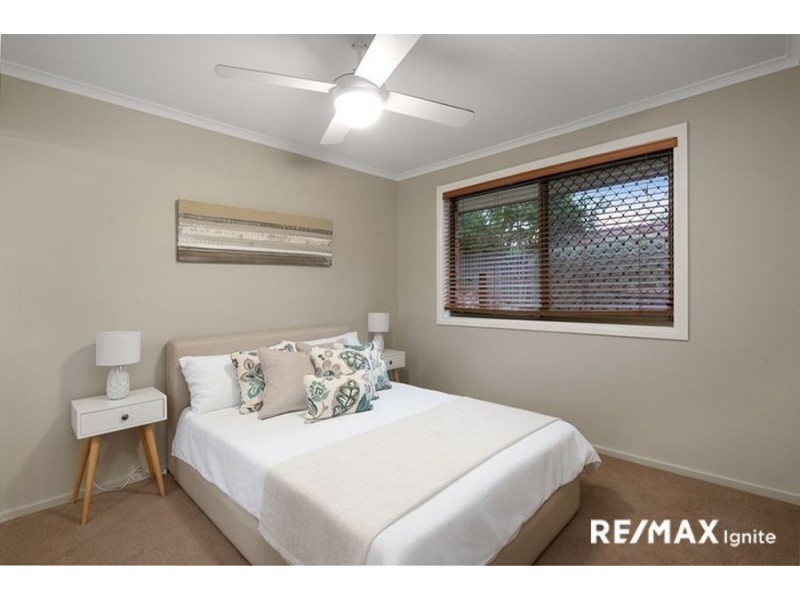4 PROSSER STREET, Riverhills QLD 4074