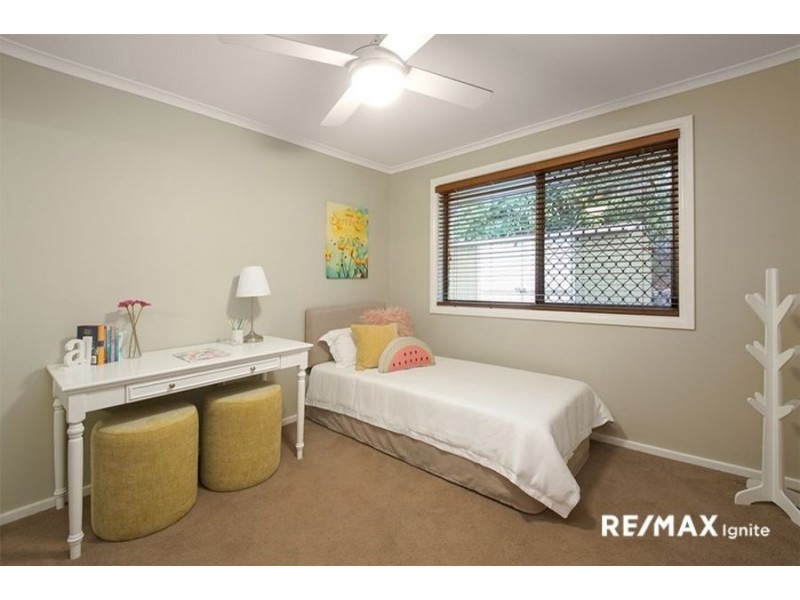 4 PROSSER STREET, Riverhills QLD 4074