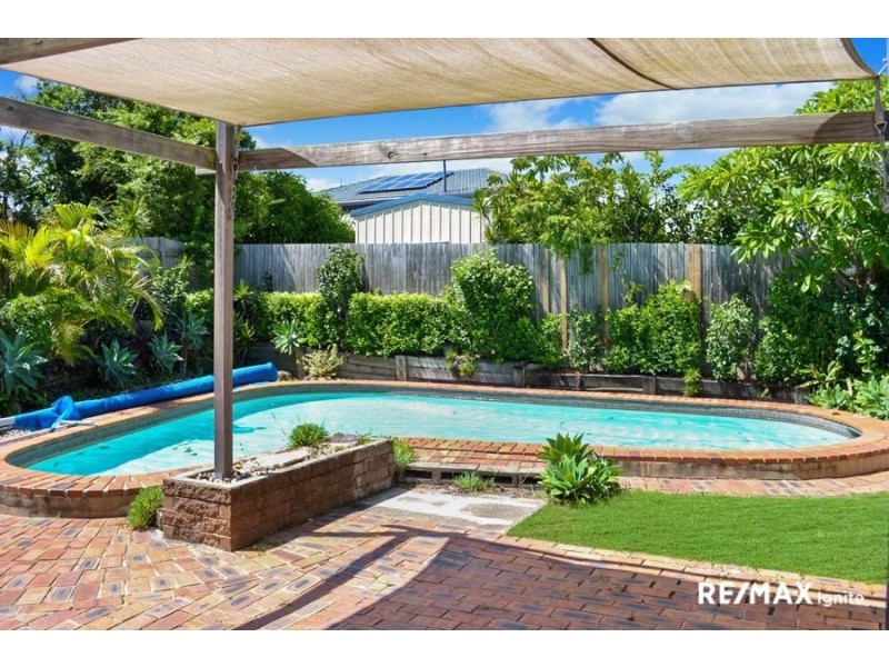 33 PENNANT STREET, Jamboree Heights QLD 4074
