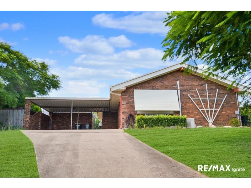 33 PENNANT STREET, Jamboree Heights QLD 4074