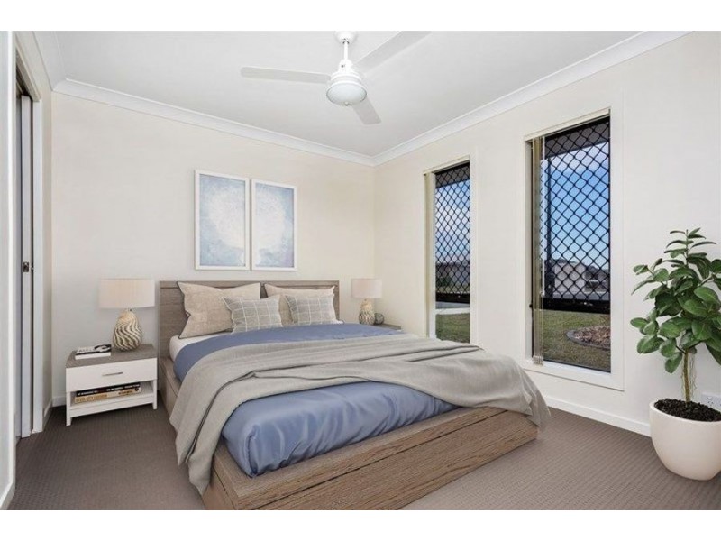 1/24 Fantail Avenue, Redbank Plains QLD 4301