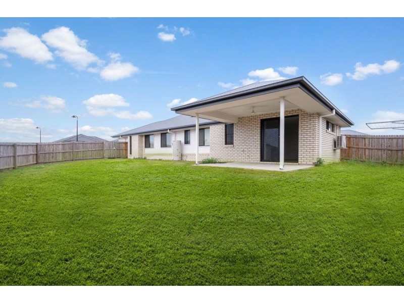 1/24 Fantail Avenue, Redbank Plains QLD 4301