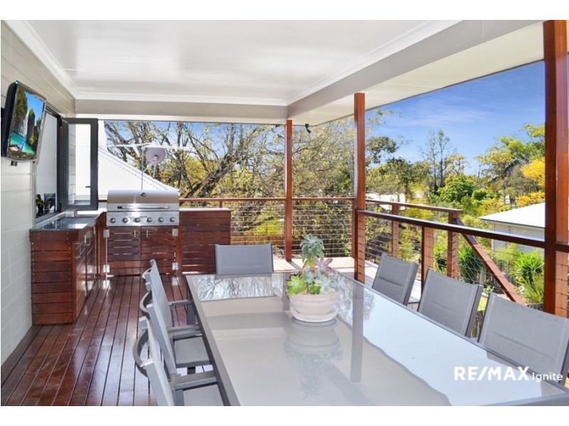 26A Whitehill Road, Newtown QLD 4305