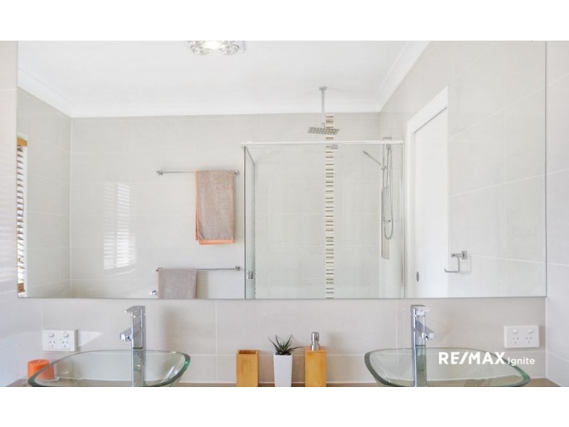 26A Whitehill Road, Newtown QLD 4305