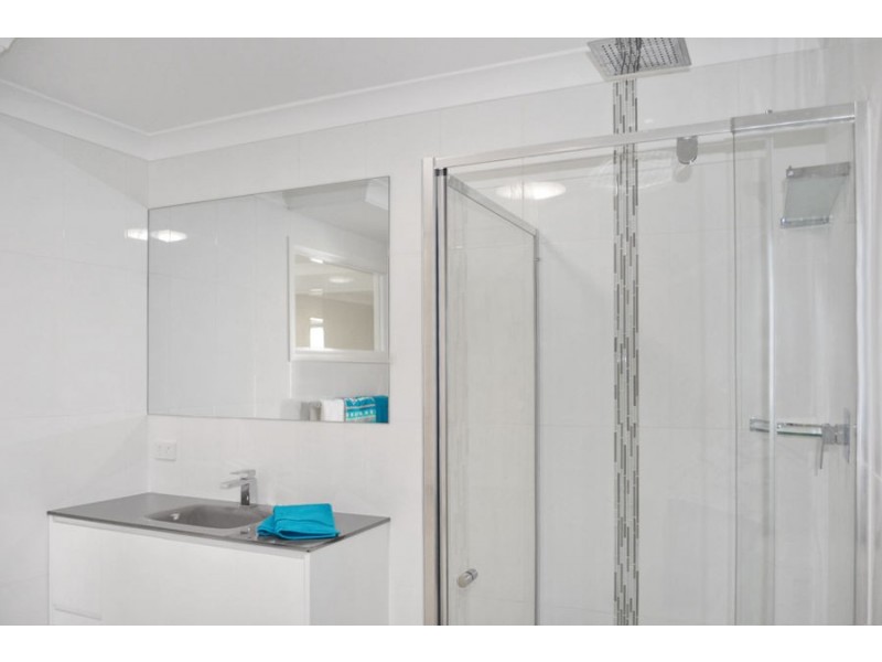 26A Whitehill Road, Newtown QLD 4305