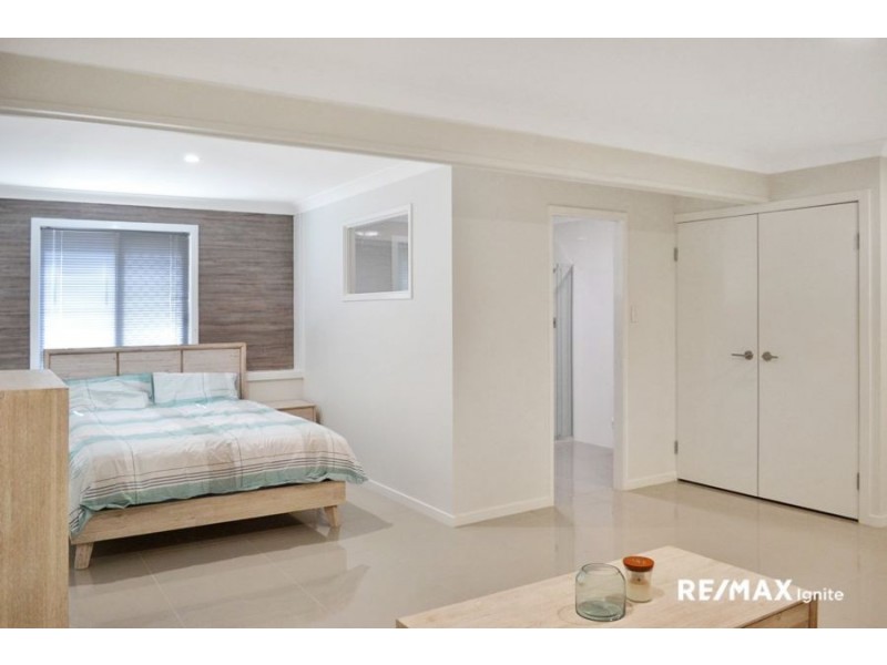 26A Whitehill Road, Newtown QLD 4305
