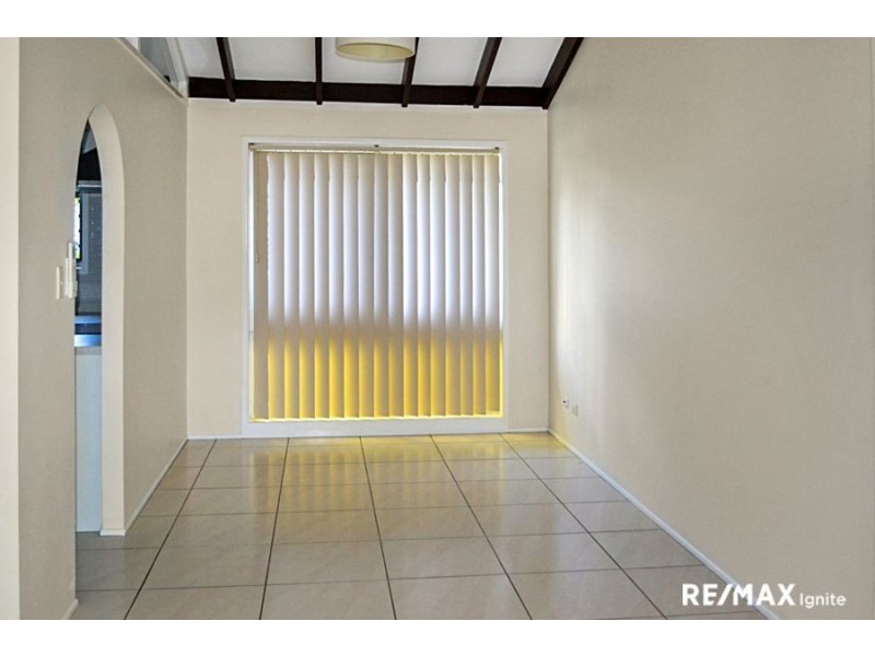 33 PENNANT STREET, Jamboree Heights QLD 4074