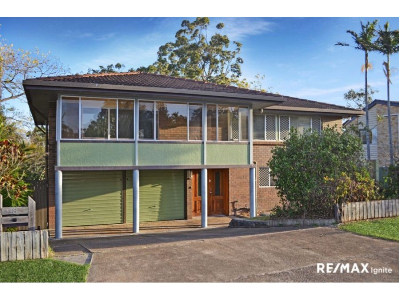 8 BUFFALO STREET, Riverhills QLD 4074