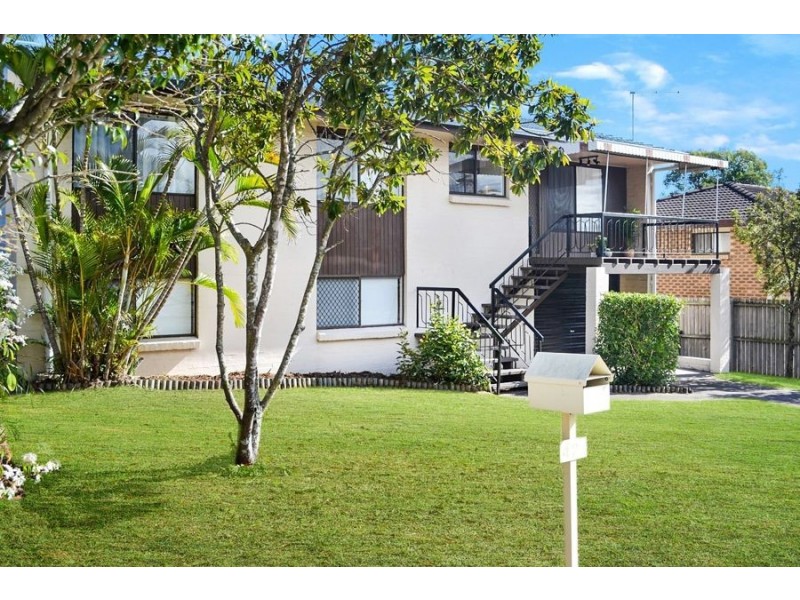 42 DANDENONG ROAD, Jamboree Heights QLD 4074